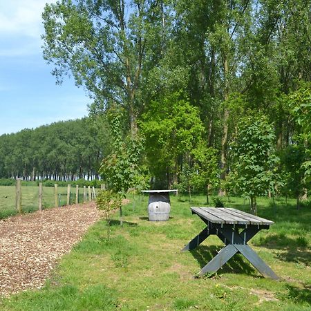 De Smokkelaar & Het Schuurtje Villa Maldegem Luaran gambar