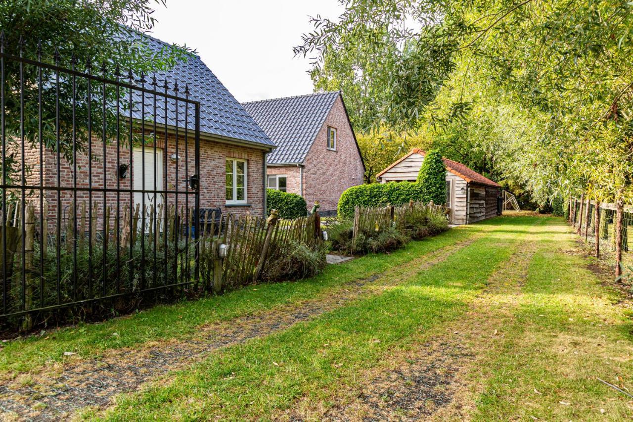 De Smokkelaar & Het Schuurtje Villa Maldegem Luaran gambar