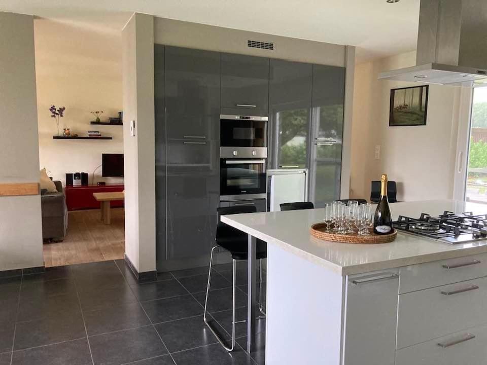 De Smokkelaar & Het Schuurtje Villa Maldegem Luaran gambar