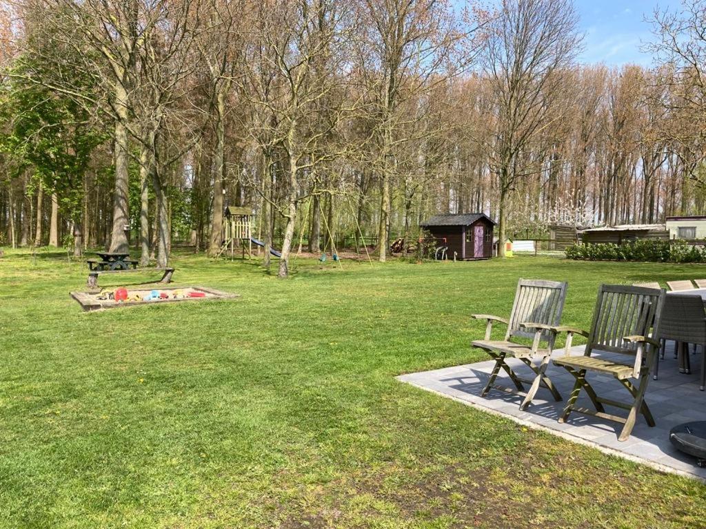De Smokkelaar & Het Schuurtje Villa Maldegem Luaran gambar