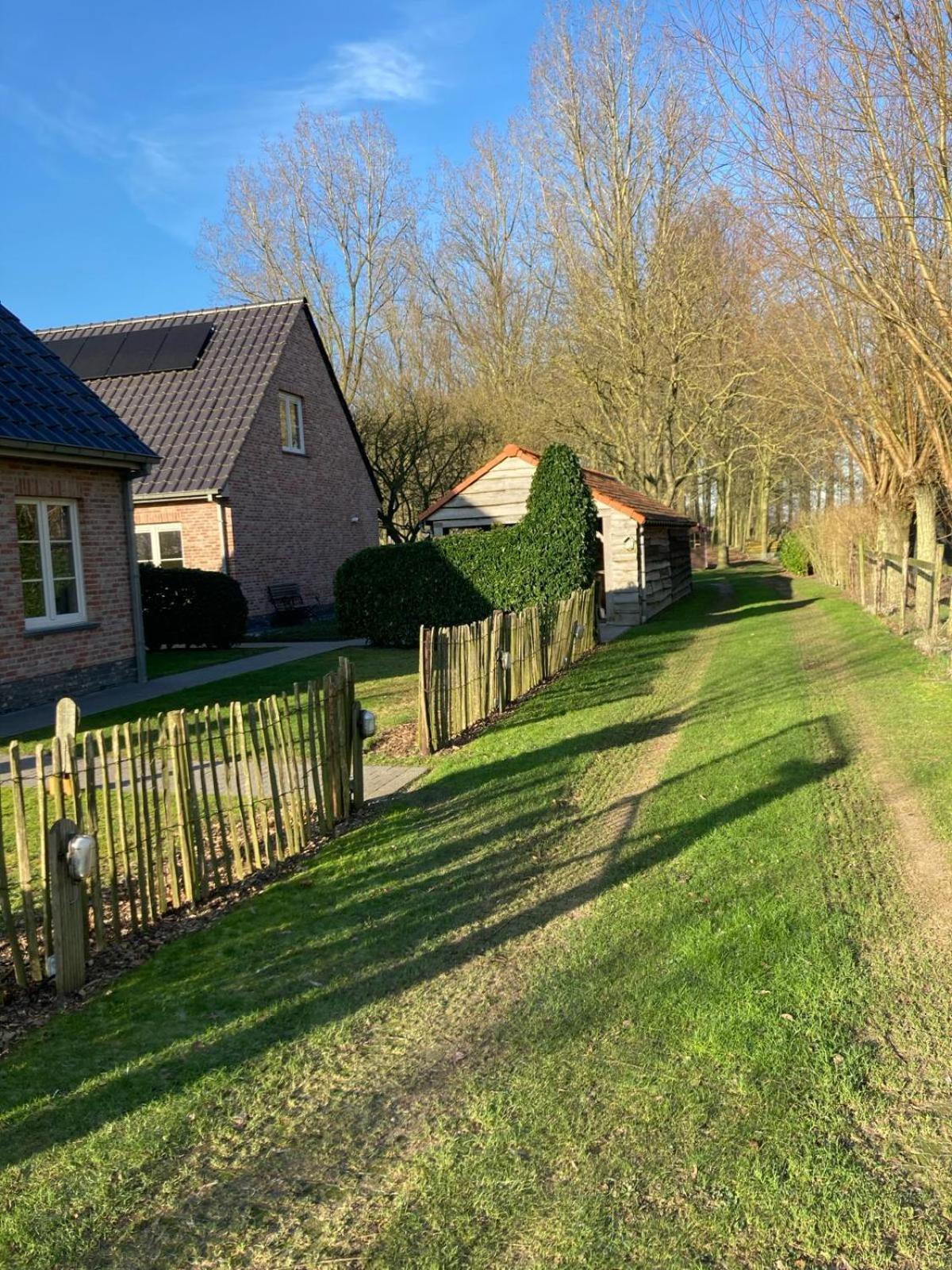 De Smokkelaar & Het Schuurtje Villa Maldegem Luaran gambar